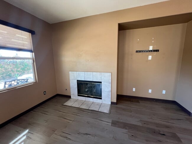 Building Photo - 82755 Scenic Dr