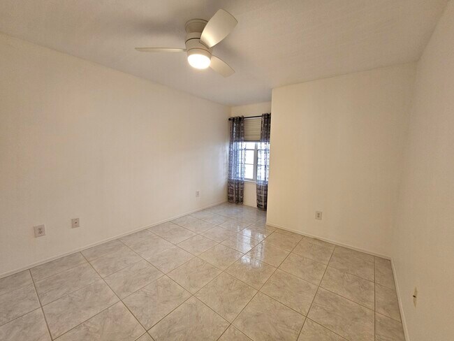 Building Photo - 7330 US-1