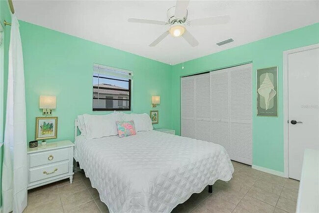 Building Photo - Englewood B House