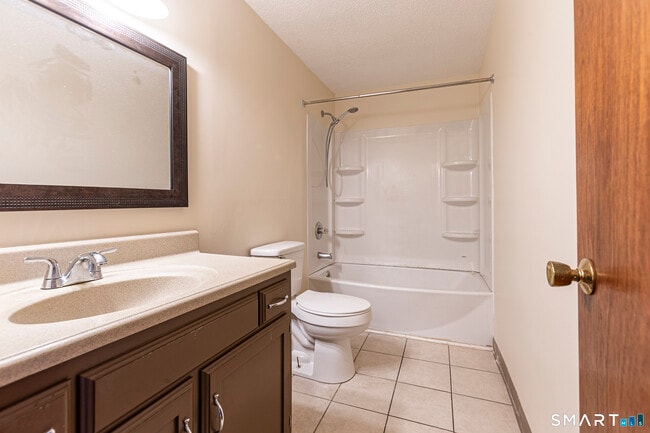 Building Photo - 11 St Marc Cir