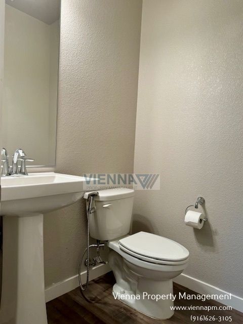 Building Photo - 3303 Hummingbird Ct