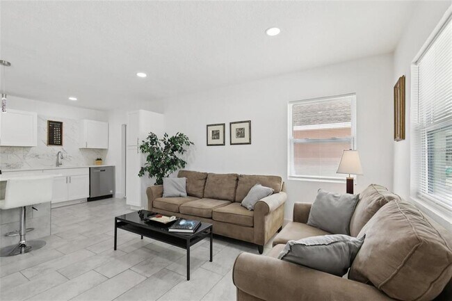 Building Photo - 3530 Goodrich Ave