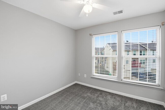 Building Photo - 13815 Churchville Dr