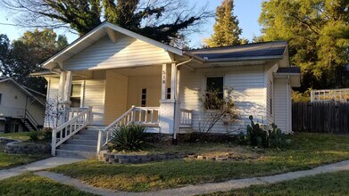Building Photo - Home For Rent in Newport, TN