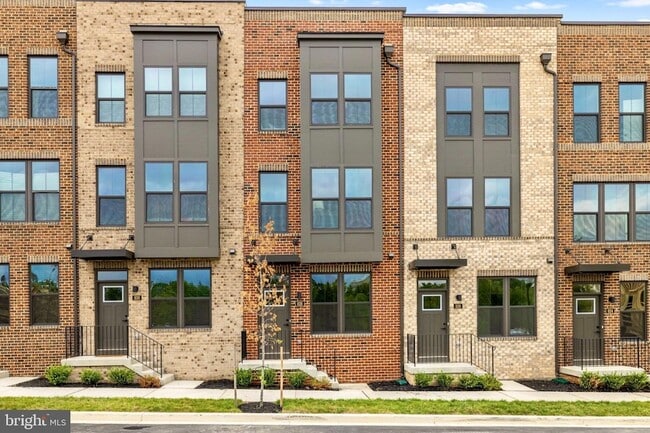 Building Photo - 828 Watts St