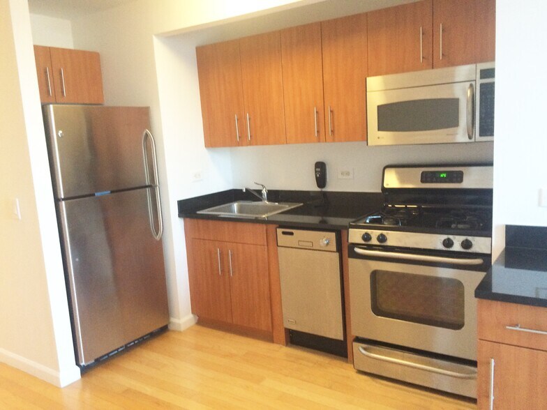 Building Photo - 20 West Street