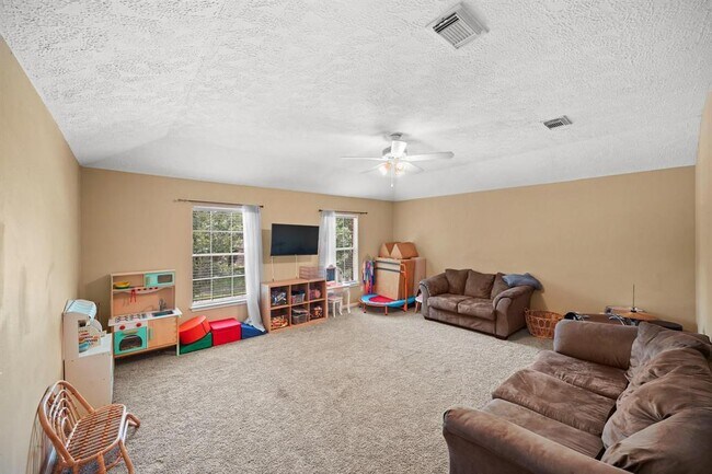 Building Photo - 10008 Dawn Brook Dr