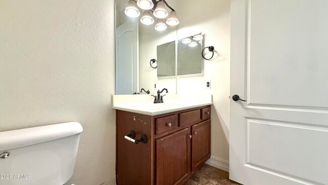 Building Photo - 1456 E 9th St