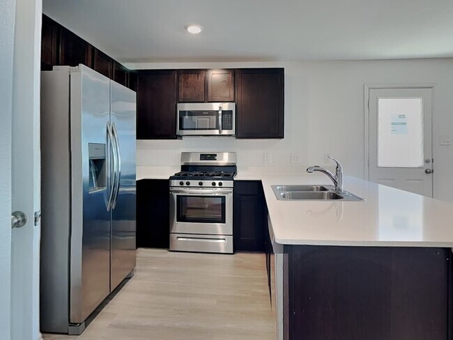 Building Photo - 24138 Sundown Vw Ln