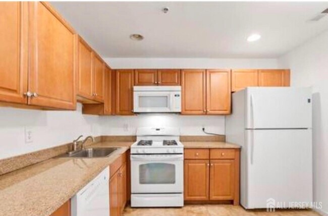 Building Photo - 106 Chariot Ct
