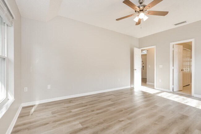 Building Photo - 1523 Golden Poppy Ct