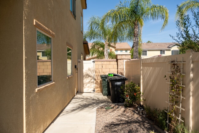 Building Photo - Woodmont