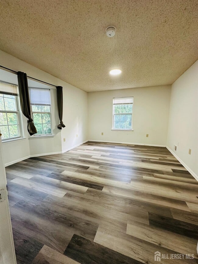 Building Photo - 87 Sapphire Ln