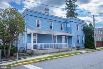 Building Photo - 140 Franklin St