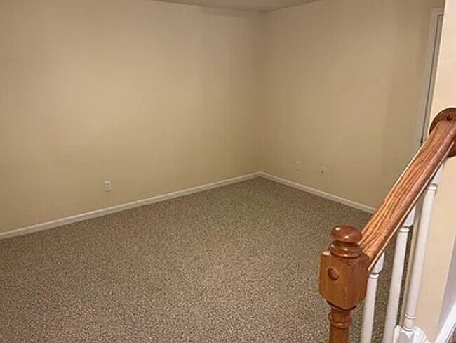 Building Photo - 4-bedroom 3 bath home in Saint joseph