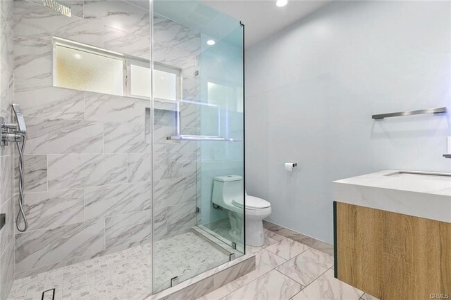 Building Photo - 545 Ivy St