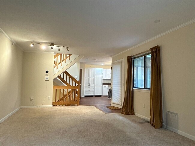 Building Photo - 73 Arrowhead Cir