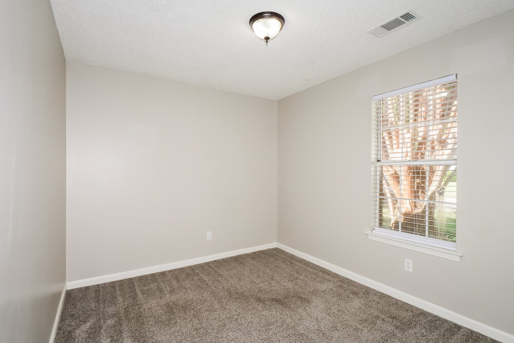 Building Photo - 6931 Gallop Dr