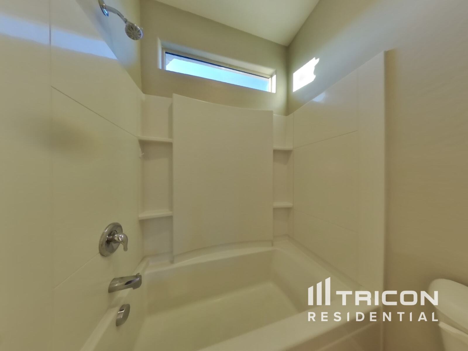 Building Photo - 14875 N 177th Ave