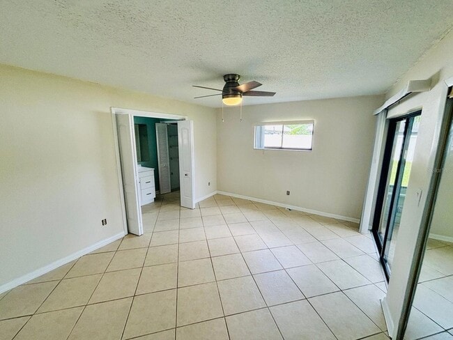 Building Photo - 9467 Montello Dr