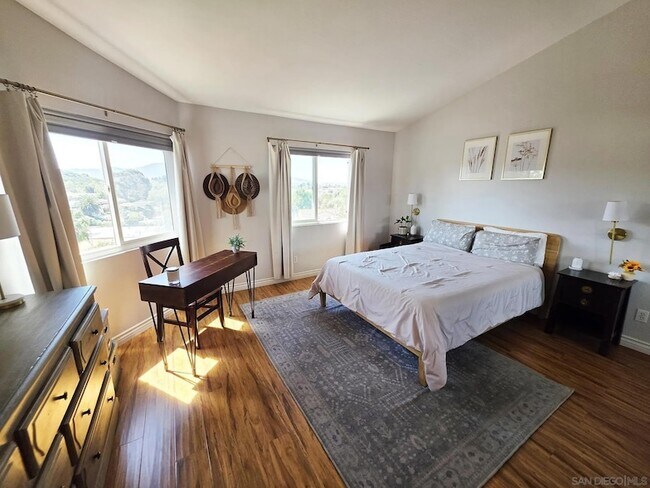 Building Photo - 341 Rolling Hills Ln