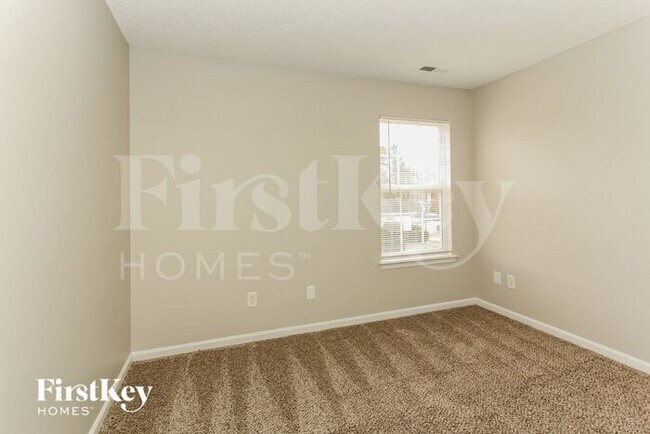 Building Photo - 9849 Aviary Hill Way