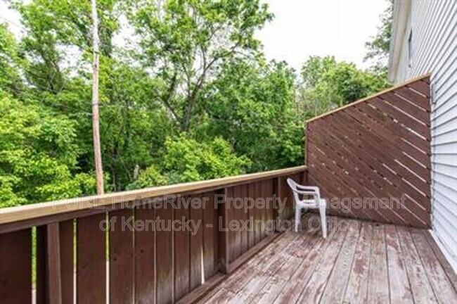 Building Photo - 263 Centennial Dr