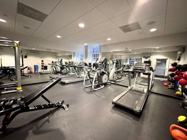 Building Photo - 4 Bishop St