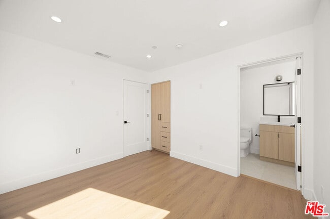 Building Photo - 6241 Banner Ave