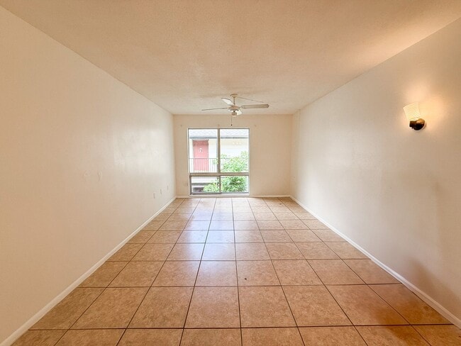 Building Photo - Summit House M-26