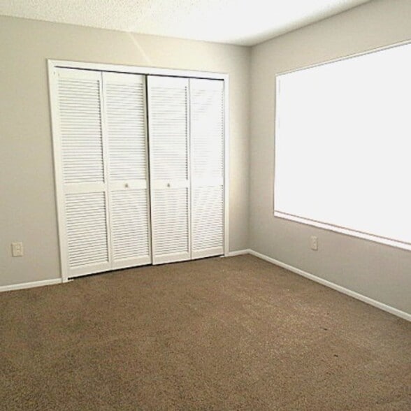 Building Photo - Metrowest Area!! 4 Bedroom 2.5 Bath Home Coming Soon!!