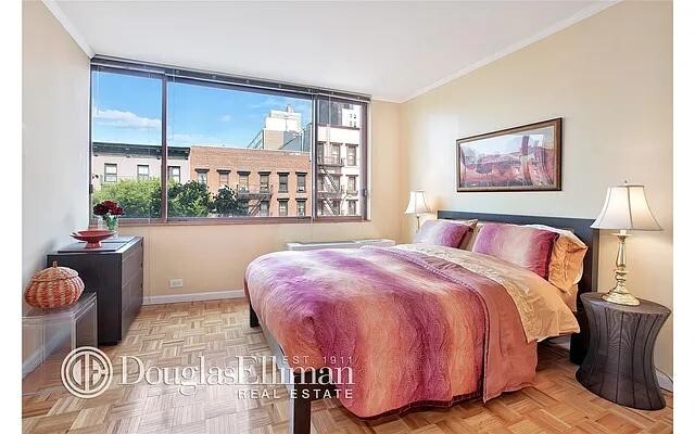 Building Photo - 393 W 49th St