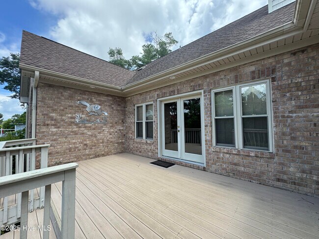 Building Photo - 7407 Fern Valley Dr