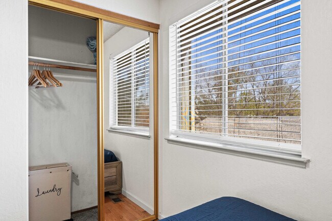Building Photo - 6591 Enchanted Valley Dr