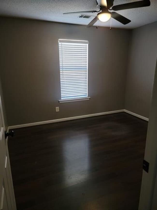 Building Photo - Modern Oasis with All the Amenities – Your...
