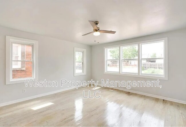 Building Photo - 711 NW 30th St