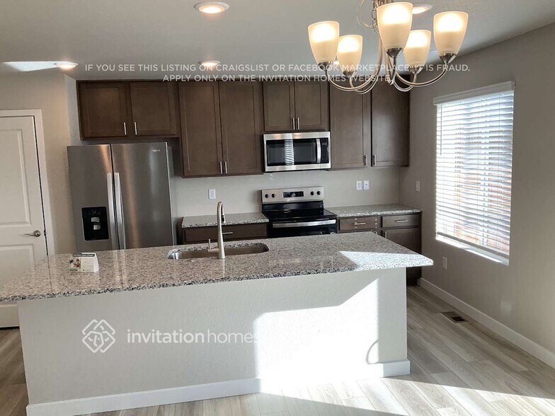 Building Photo - 11795 Mission Peak Pl