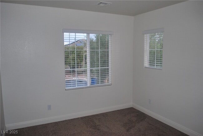 Building Photo - 10031 Cranbrook Falls Ct