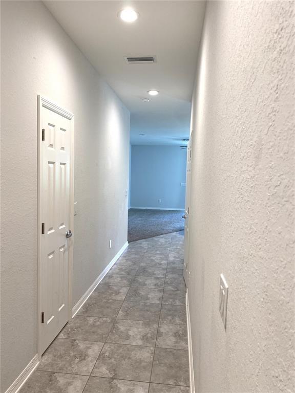 Building Photo - 1050 Grantham Dr
