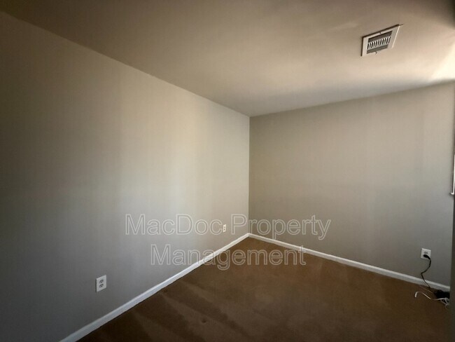 Building Photo - 265 Butler Rd