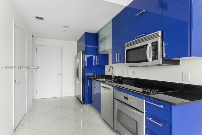 Building Photo - 60 SW 13th St