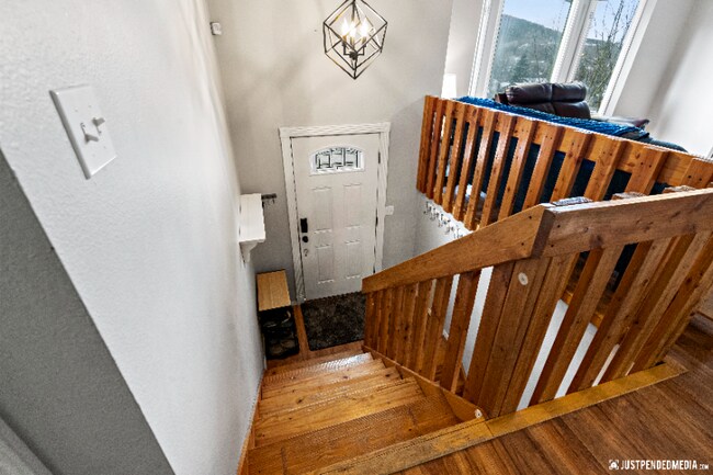 Building Photo - 9202 Cam Island Cir