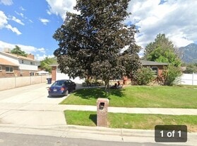 Building Photo - 9261 S Shad Ln