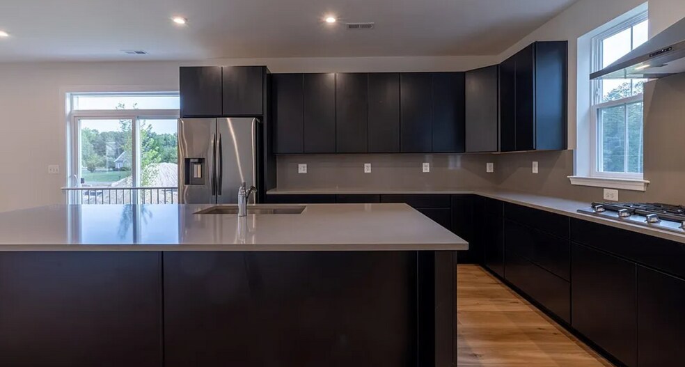 Building Photo - 11541 Chapman Ml Dr
