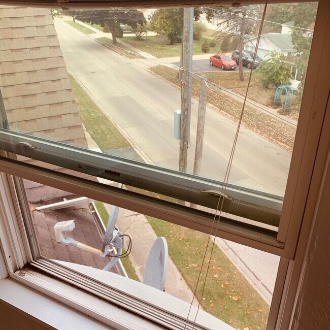 Building Photo - 2900 Enoch Ave