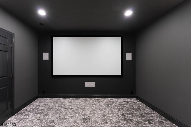 Building Photo - 12 Fieldflower Dr