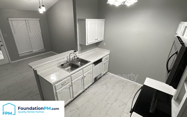 Primary Photo - 7586 Iris Dr