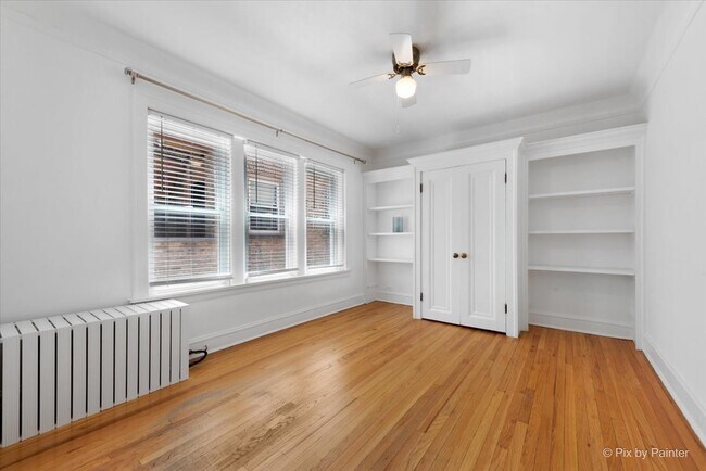 Building Photo - 726 Hinman Ave