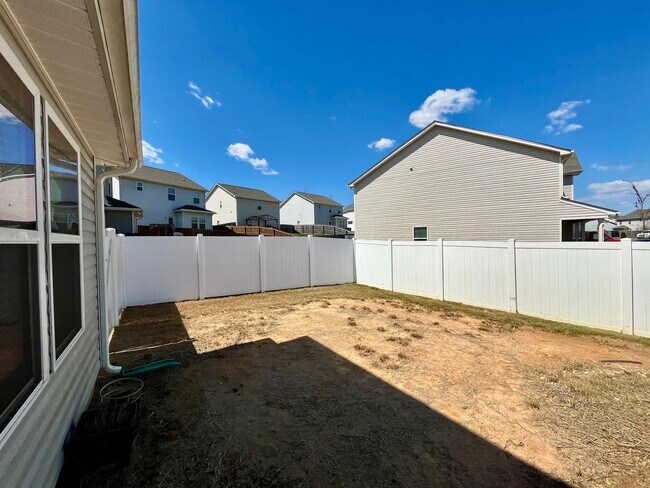 Building Photo - 823 Georgia Oak Ln