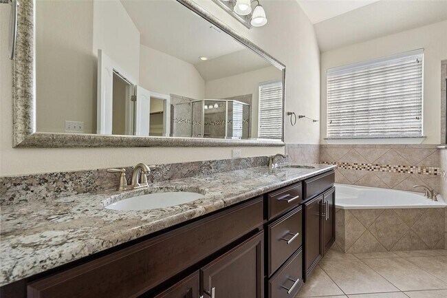 Building Photo - 8704 Old Corral Cove